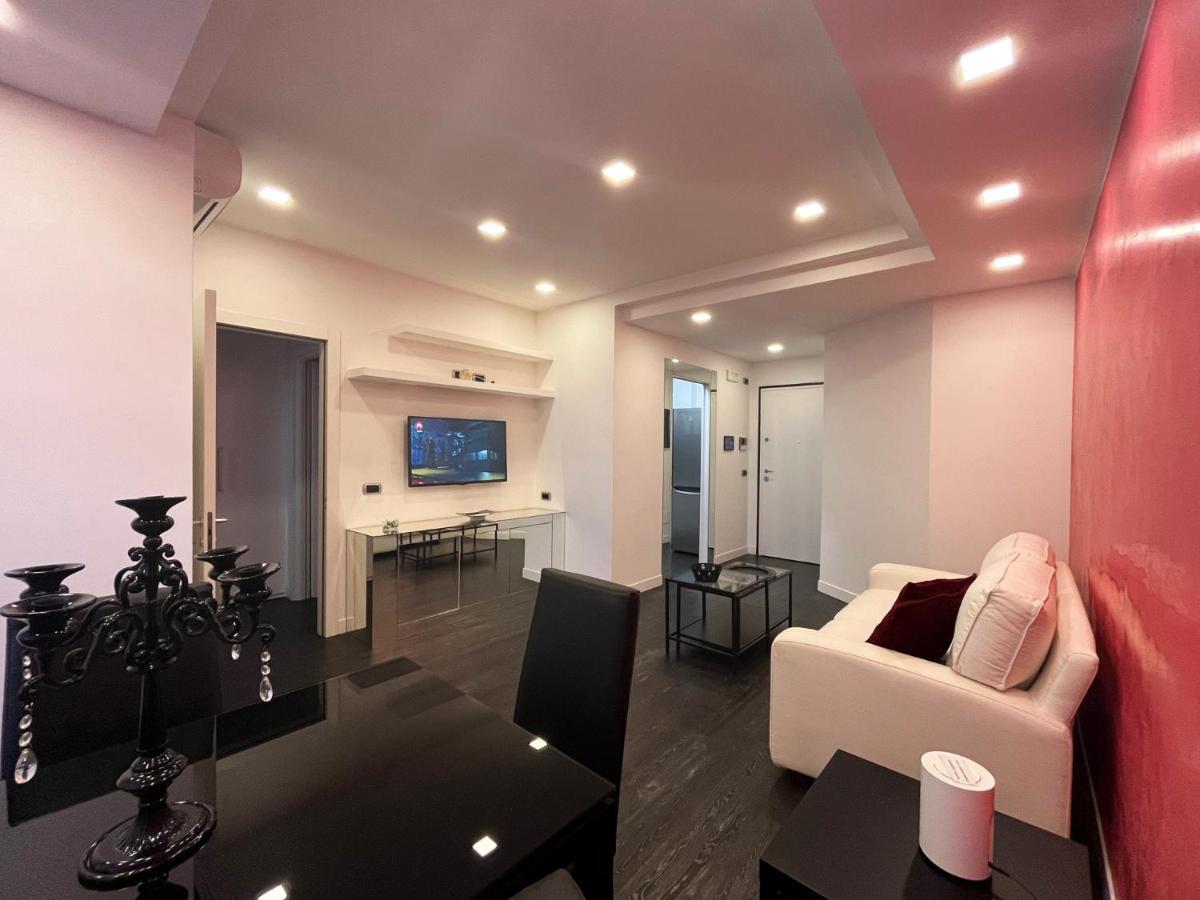 Elegante Bilocale Torre Pontina Apartment Латина Екстериор снимка