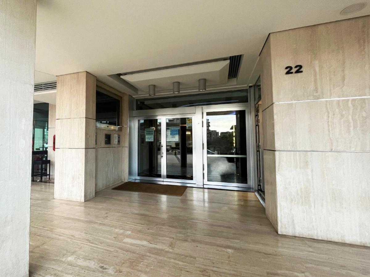 Elegante Bilocale Torre Pontina Apartment Латина Екстериор снимка
