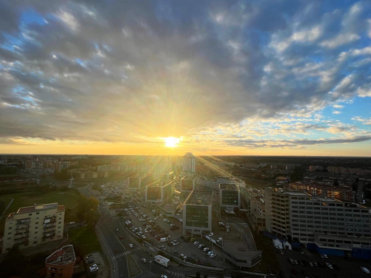 Elegante Bilocale Torre Pontina Apartment Латина Екстериор снимка